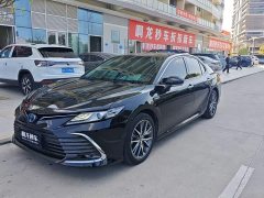 Toyota Camry Hybrid Luxury - ფოტო 1