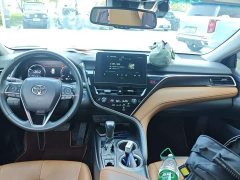 Toyota Camry Hybrid Luxury - ფოტო 5