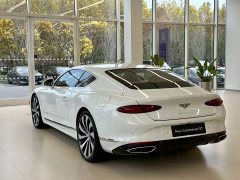Bentley Continental 4.0T GT V8 - photo 5