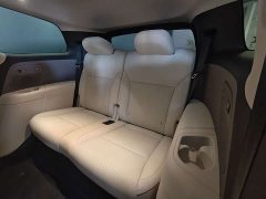 Li Auto i8 Standard Edition - ფოტო 7