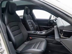 Porsche Taycan 4 Cross Turismo - фото 13