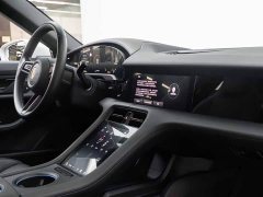 Porsche Taycan 4 Cross Turismo - фото 20