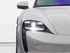 Porsche Taycan 4 Cross Turismo - фото 8