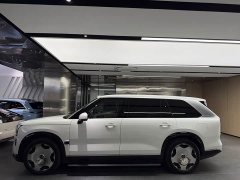 Zeekr 9X Hyper Edition 70kWh Six-Seater - ფოტო 13