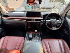 Lexus LX 2016 570 Premium Deluxe Edition - ფოტო 12