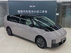 Li Auto Li Xiang MEGA Ultra - ფოტო 3