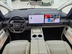 Li Auto Li Xiang MEGA Ultra - ფოტო 4