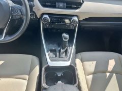 Toyota RAV4 2.0L CVT FWD Fashion Plus Edition - фото 10
