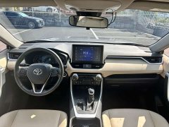 Toyota RAV4 2.0L CVT FWD Fashion Plus Edition - фото 15