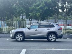 Toyota RAV4 2.0L CVT FWD Fashion Plus Edition - фото 3