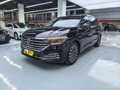 Volkswagen Viloran 380TSI Prestige - photo 1