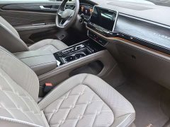 Volkswagen Viloran 380TSI Prestige - photo 15