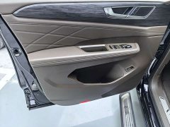 Volkswagen Viloran 380TSI Prestige - photo 6