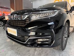 Honda CR-V 370TURBO Two-Wheel Drive Luxury - photo 6