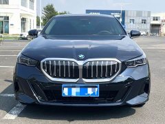 BMW 5 Series 530Li Luxury M Sport Package - фото 2