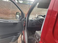 Maxus V80 2.0T Manual Classic City Logistics King Short Wheelbase Medium Roof 3-Seater - photo 12
