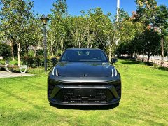Lynk & Co 03 1.5T DCT Vigor Plus - ფოტო 2