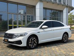 Volkswagen Sagitar 300TSI DSG Excellence Edition - ფოტო 1