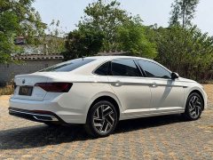Volkswagen Sagitar 300TSI DSG Excellence Edition - ფოტო 4