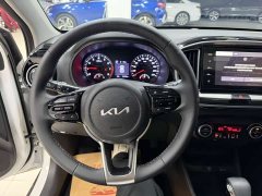 Kia Yipao 1.4L CVT Fun Sunroof Edition - фото 8