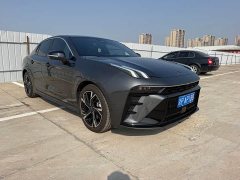 Lynk & Co 03 2.0T Diesel DCT Pro - ფოტო 3
