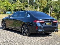 BMW 5 Series 530Li Premier M Sport Package - photo 16