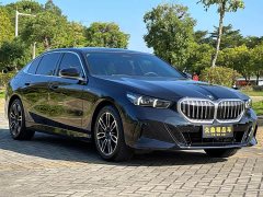 BMW 5 Series 530Li Premier M Sport Package - photo 3