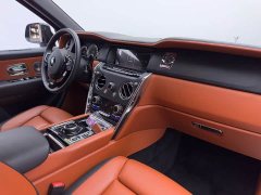 Rolls-Royce Cullinan 6.7T Automatic - ფოტო 17