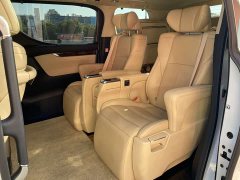 Toyota Alphard Hybrid 2.5L Luxury - photo 6