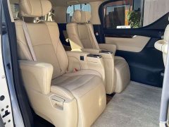 Toyota Alphard Hybrid 2.5L Luxury - photo 8