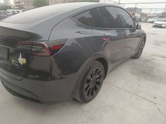 Tesla Model Y Rear-Wheel Drive - ფოტო 12