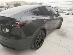 Tesla Model Y Rear-Wheel Drive - ფოტო 13
