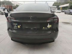 Tesla Model Y Rear-Wheel Drive - ფოტო 15