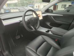 Tesla Model Y Rear-Wheel Drive - ფოტო 4