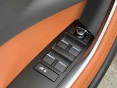 Jaguar XEL 2.0T 250PS R-DYNAMIC S Aspiring Sport Edition - ფოტო 14