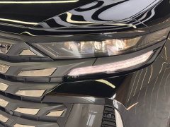 Toyota Vellfire Crown Hybrid 2.5L Executive Premier Edition - photo 4
