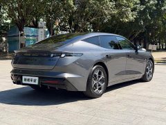 Lynk & Co 10 120 AWD Ultra - ფოტო 4