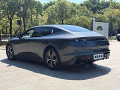 Lynk & Co 10 120 AWD Ultra - ფოტო 6