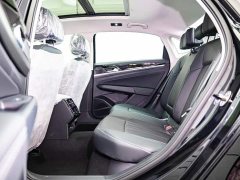 Volkswagen Passat Outstanding Edition 380TSI Dragon Ascendant Version - фото 16