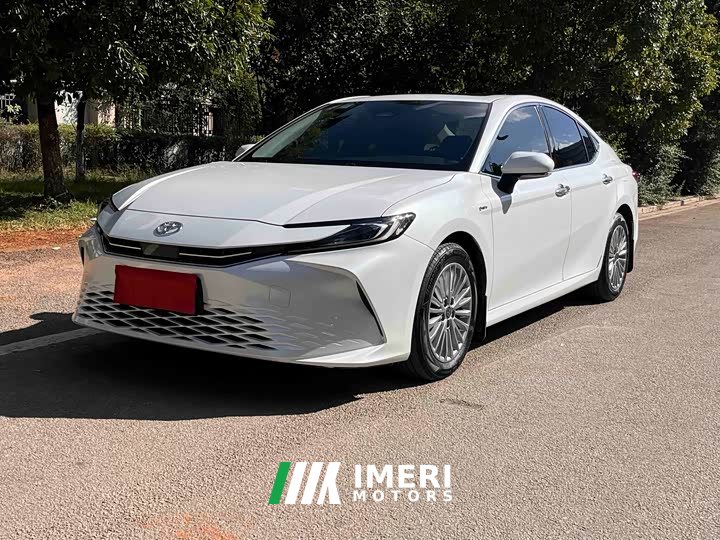 Toyota Camry Hybrid 2.0L HGVP Luxury
