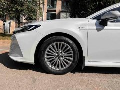 Toyota Camry Hybrid 2.0L HGVP Luxury - фото 12