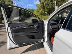 Toyota Camry Hybrid 2.0L HGVP Luxury - фото 15