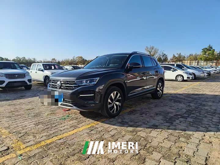 Volkswagen Taos 280TSI FWD Luxury Smart Connected Edition - автомобиль из Китая