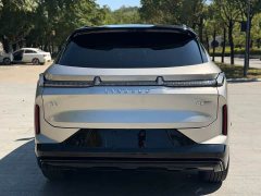 Lynk & Co 08 EM-P 160 Extended Range Ultra - ფოტო 5