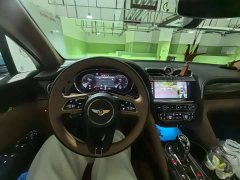 Bentley Bentayga 4.0T V8 Long Wheelbase Elegance Edition - ფოტო 3