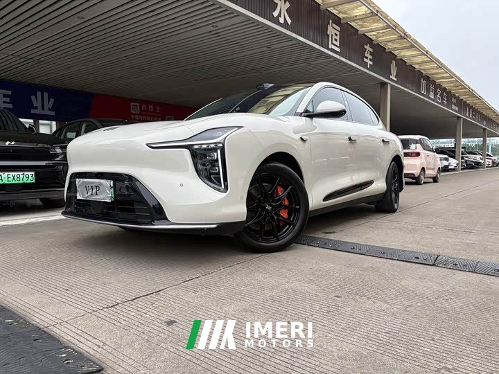 IM Motors Zhiji LS6 Pure Electric Max - car from China