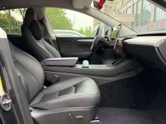 Tesla Model Y Rear-Wheel Drive - ფოტო 8