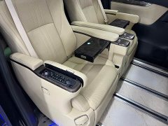 Toyota Vellfire Crown Hybrid 2.5L HV Luxury Edition - photo 13
