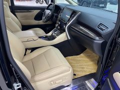 Toyota Vellfire Crown Hybrid 2.5L HV Luxury Edition - photo 18