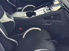 Aston Martin DB12 4.0T V8 Coupe - ფოტო 10